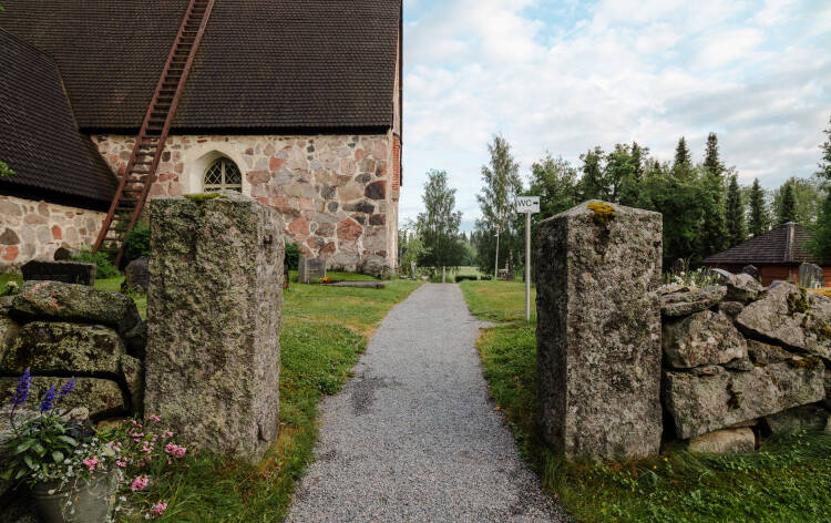 Kuva Vanajan kirkosta.